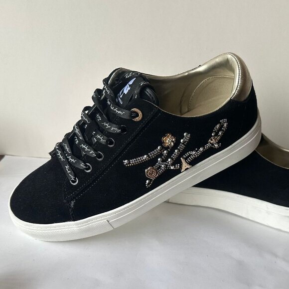 BRAND NEW KARL LAGERFELD LACED UP SUEDE SHIES SIZE 9.5 - Picture 1 of 4